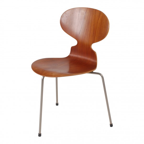 Arne Jacobsen Ant model 3107 teak wood CPH Classic